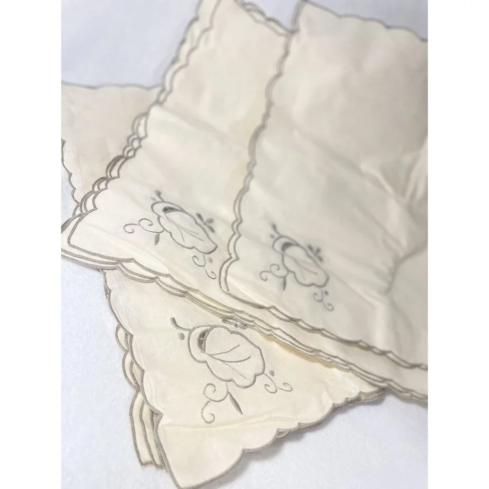 Vintage Cream Cotton Napkin Set 12pc Scalloped Embroidered Table Decor 15 x 15 
